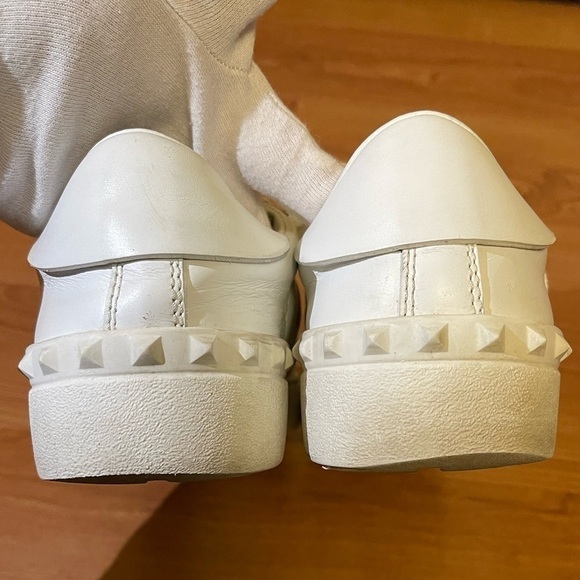 VALENTINO rockstud sneakers in white and gold - Picture 4 of 12